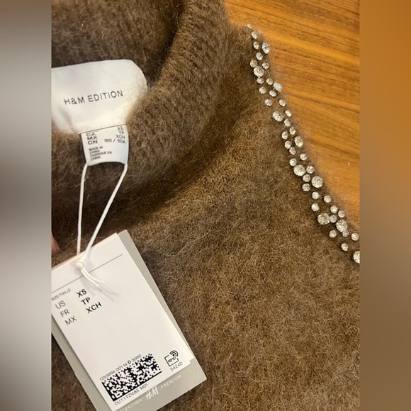 H&M women’s mohair shorts and top sweater set, size XS NWT - Picture 6 of 15